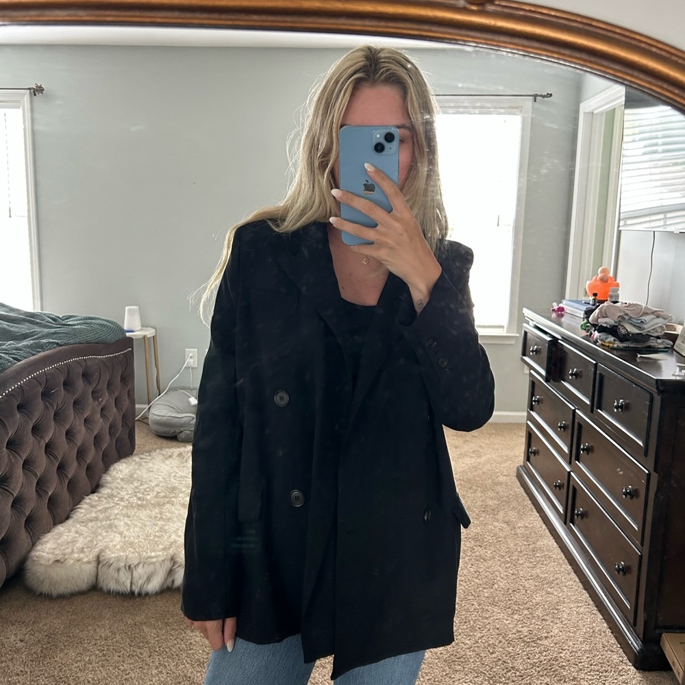 Olivaceous Black Oversized Blazer